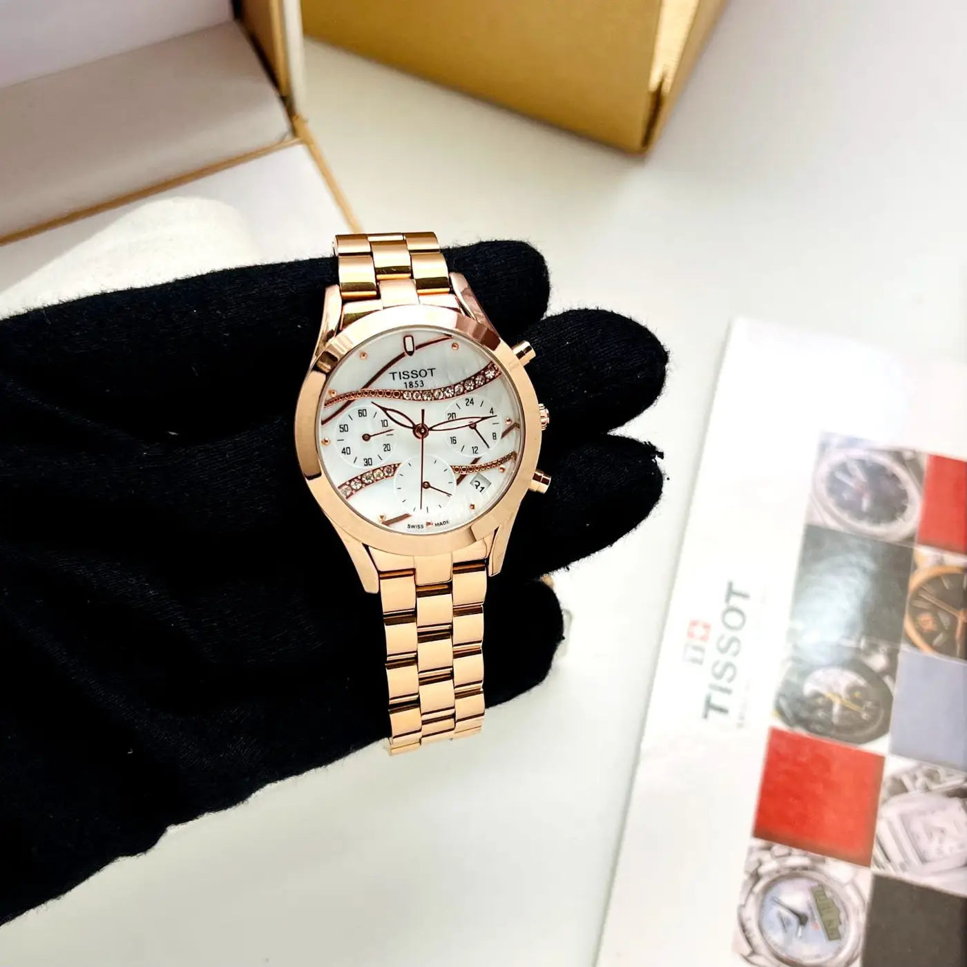 Tissot 1853 Girls T-Wave, is an all-timer watch that will suit any time or place and its classic style allows it to never go out of date.