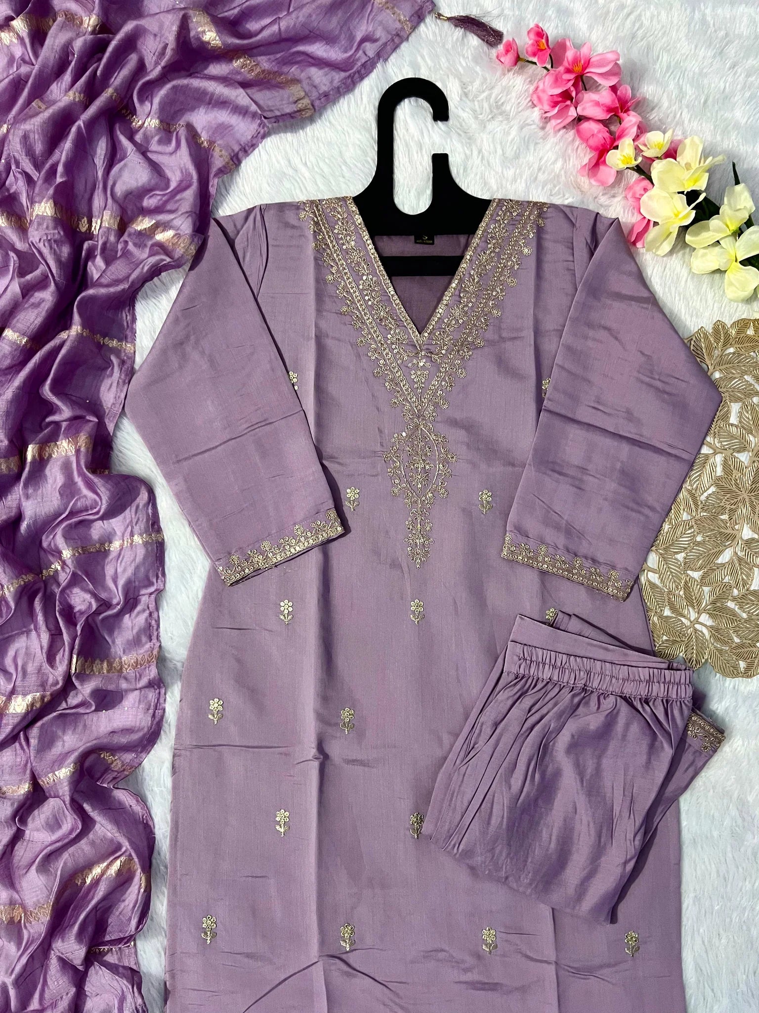 New Wedding Wear Lavender Color Roman Silk Embroidery Work Designer Straight Kurta With Trouser n Dupatta Set